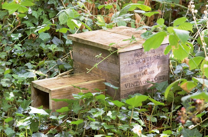 How to make a hedgehog house - the finished hedgehog house